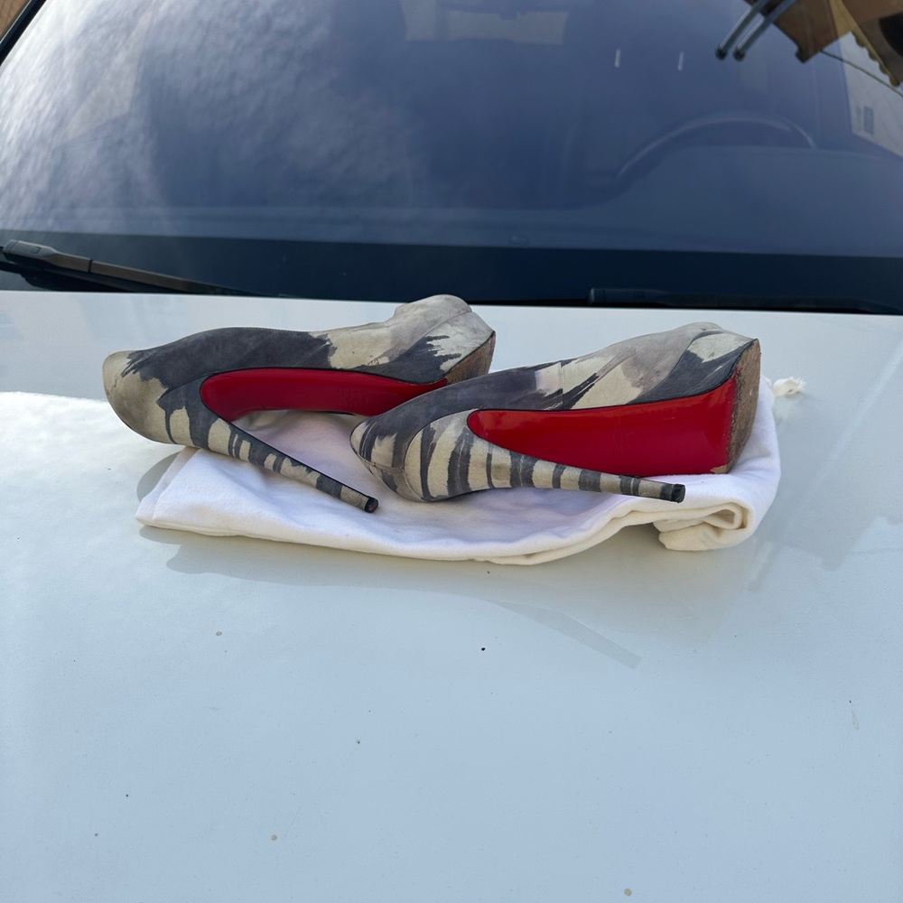 Authentic Christian Louboutin Cloud heels